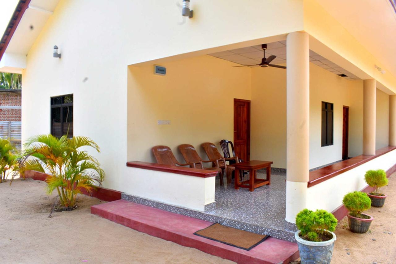 Yaswi Guest House Passikudah Ngoại thất bức ảnh